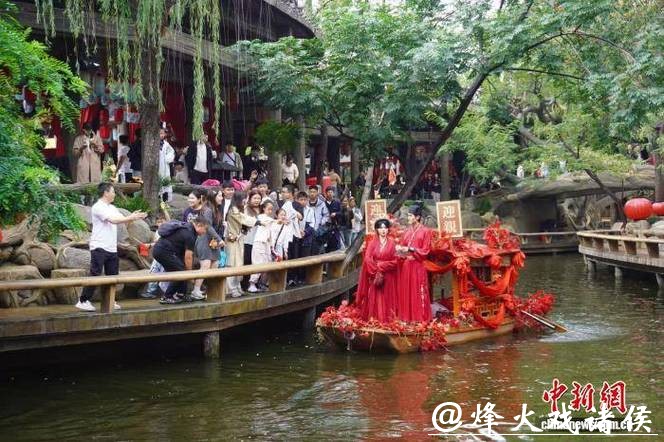 河南两会观察：“中式迪士尼”等现象级IP火爆 文旅强省路径明晰