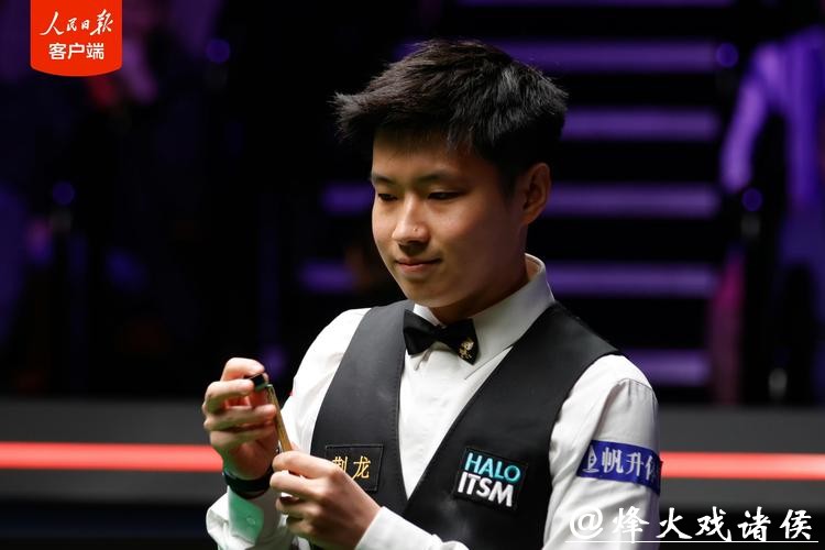 赵心童5-2王信伯 晋级斯诺克西安大奖赛正赛 赵心童5-2王信伯 晋级斯诺克西安大奖赛正赛